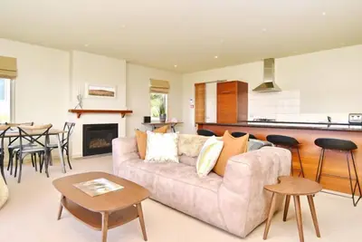 Image de Apartment Within - Brand new 1 bed apartment - free SkyTV & Wifi