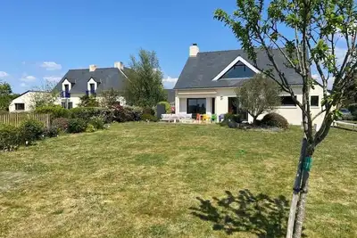 Image de Maison 10min à pied de la plage Lanséria  - 10 pers - grand jardin avec piscine