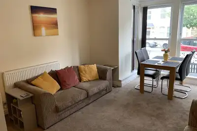 Image de Ground floor, newly renovated modern central located apartment close to beach