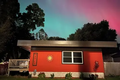 Image de Perfect location for a Pictured Rocks adventure. Snowmobiles & trailers welcome.