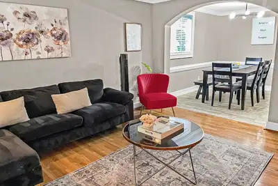 Image de Spacious 4br/3ba Retreat in Prime South Charlotte Location - Stadium & Airport