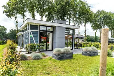 Image de Book a stay in one of our very spacious 6-person homes now.