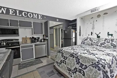 Image de Sc 2211: Contemporary Cozy Studio | Perfect Basecamp for Ski Days & Nights