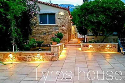 Image de Villa house for 6 people with walking distance to the beach & all the amenities.