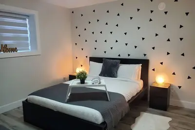 Image de Lux Modern 2bd Radiant Suite+Free Parking