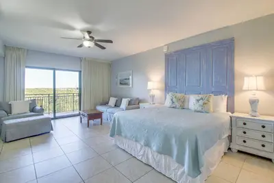 Image de Origin 719 | Spacious Studio + Steps to Beach + Free Activities!