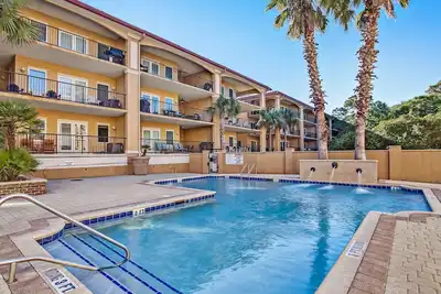 Image de Great Family Condo with Pool Views! Pool Access