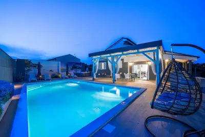Image de Villa Beauty with Heated Pool, Sauna and Hot tub