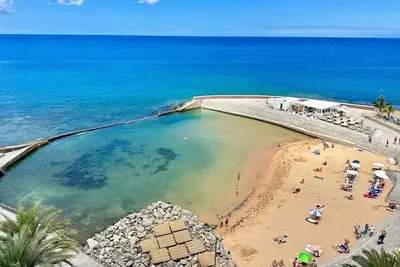 Image de 2 bedroom apartment directly on the beach