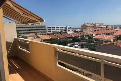 Image de appartement lumineux 2min à pied plage