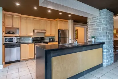 Image de Condo 3 Chambres, Climatisé & Parc Aquatique