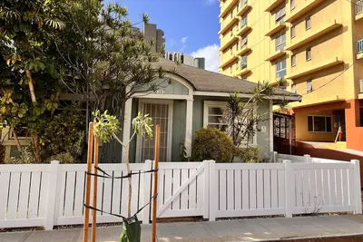 Image de Relaxing Beach Bungalow in the heart of Waikiki