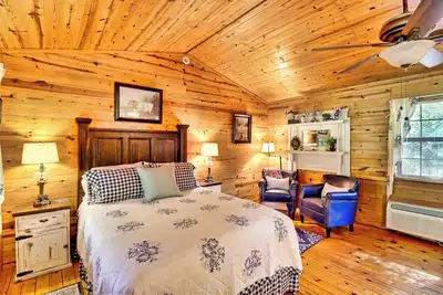 Image de The Homestead is a cozy Couples Fall/Winter Retreat! Firepit/Grill/Pavilion/Wifi