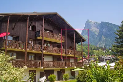 Image de Charming 3 Bedroom Alpine Apartment. Central location and with beautiful views