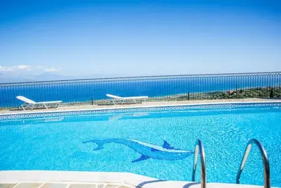 Image de Stone house with breathtaking view