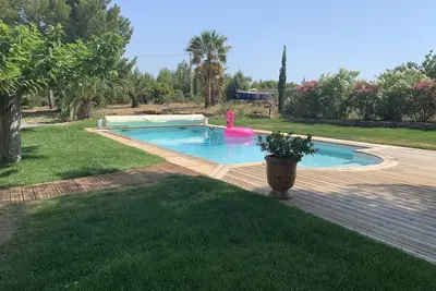 Image de Villa climatisée avec piscine dans un cadre campagne