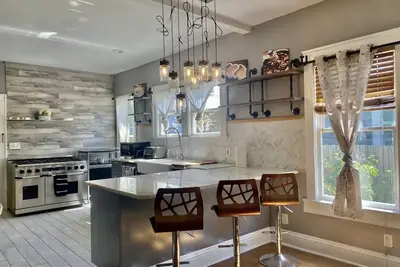 Image de Downtown Heights Bungalow