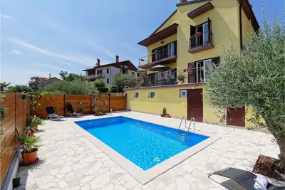 Image de Holiday Home Vlady - Holiday Home with Pool