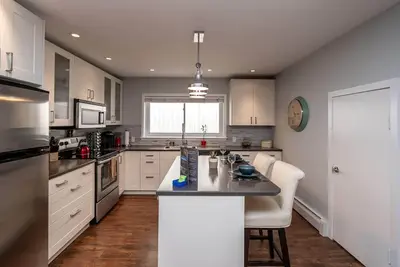 Image de Spacious Bachelor Private Unit, Near Stampede, Inglewood, Dt