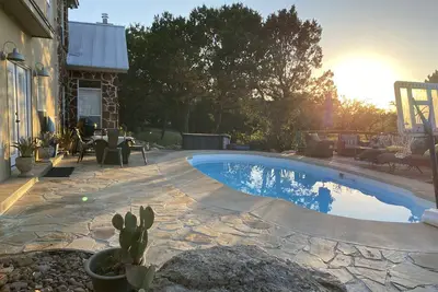 Image de Lone Star Gypsy, Pool, Bandera, Tx