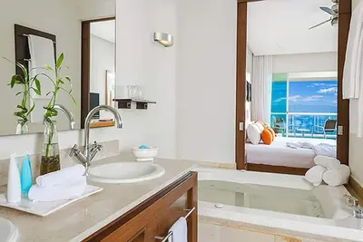 Image de Grand Mayan Nuevo Vallarta 1 Bd Suite w/Kitchen & Dipping Pool