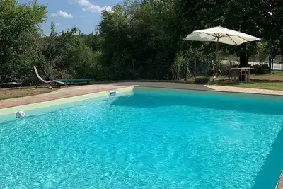 Image de 4-rooms charming apartment in farm house with pool.