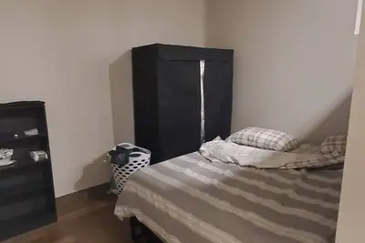 Image de 1 bedroom with Downtown views, hot tub, fitness center, and in-unit laundry