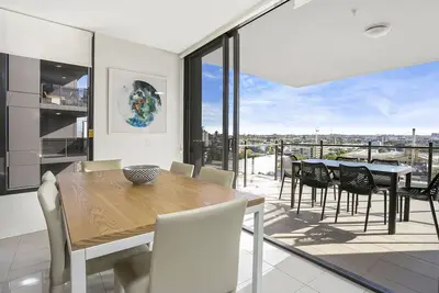 Image de Stylish Two Bedroom Apartment South Brisbane - 6 min walk to Goma
