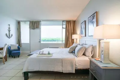 Image de 409 Sun Rise Little Harbor Beach Resort- Waterview