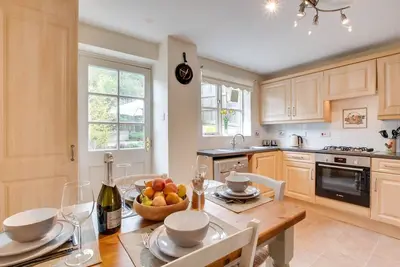 Image de Ash Cottage - Deux Chambres Maison, Couchages 4