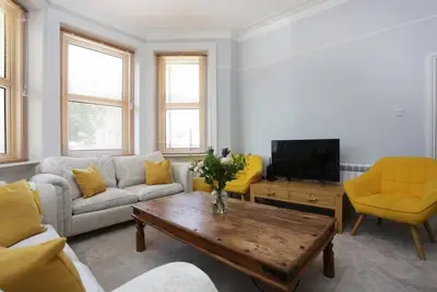 Image de Bournecoast: Modern Town Centre Apartment - Near Shops & Sandy Beaches - Fm2754