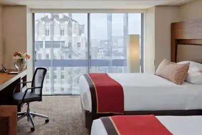 Image de Suite + Connecting Room at a 4⭐️ Hotel