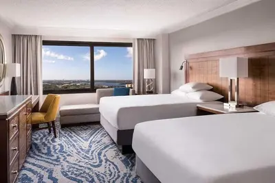 Image de 2 Connecting Suites at a 4. 5⭐️ Hotel