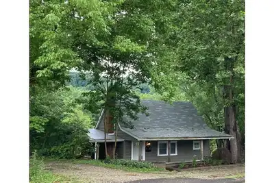 Image de Relaxing Riverside Retreat - Eagle View Cabin