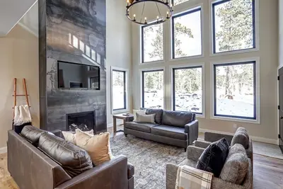 Image de The Cottonwood at Powder House Pass