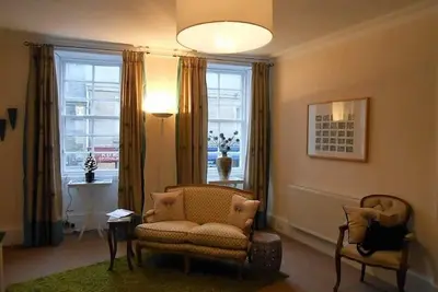 Image de Montrose Apartment -  an apartment that sleeps 3 guests  in 2 bedrooms