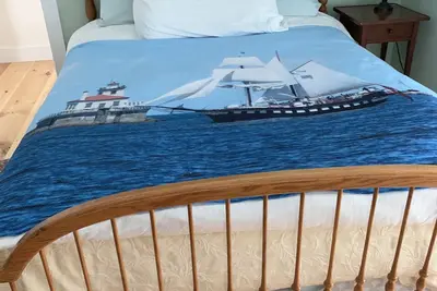 Image de Charming and newly-renovated 1850's house in quiet residential neighborhood