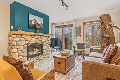 Image de C202- TownCentral\/Free Parking\/View\/Quiet\/2br\/2bt\/Sleep6