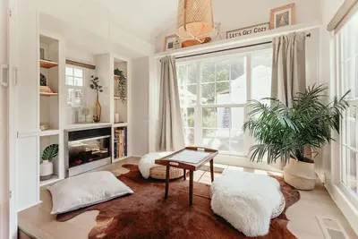 Image de Coziest Cultus Tiny Home 2min Drive to Lake!