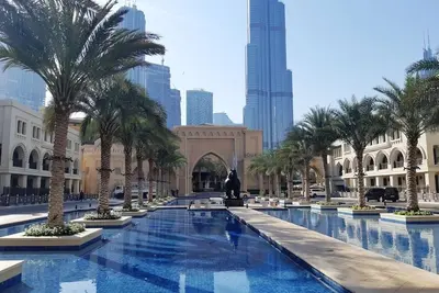 Image de Old Town Island 2br plus Study  Attareen Residence