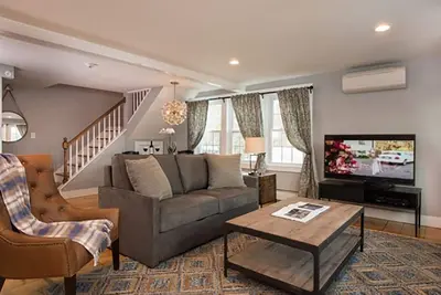 Image de 5 Bedroom House | Golf Course + Pool & Hot Tub