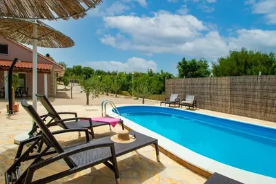 Image de Maison de vacances privée avec Wifi, climatisation, piscine privée, Tv, terrasse, parking