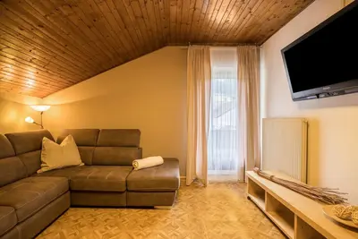 Image de Appartement \"Hofer Silena\" avec vue sur les montagnes, Wi-Fi, balcon et jardin