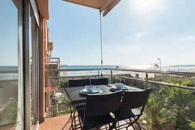 Image de Appartement Ocean View, vue mer, piscine, Wi-Fi, clim. , terrasse, jardin. Animaux admis