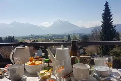 Image de Appartement \"Neuschwanstein-blick\" avec vue sur le lac, jardin partagé et Wi-Fi