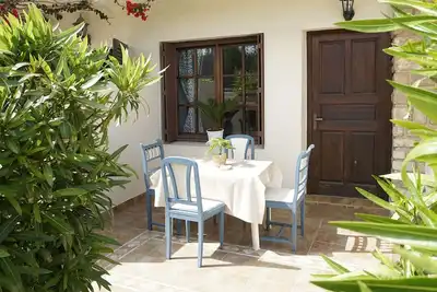 Image de Studio Rez De Chaussee Avec Grande Terrasse Cote Sud Proche Plage