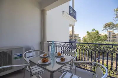 Image de Apartamento Pedra T1 | 1 Chambres | Central | Oura