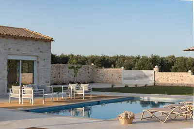 Image de Evaero Villa I, Family Retreat with a 36m² Pool