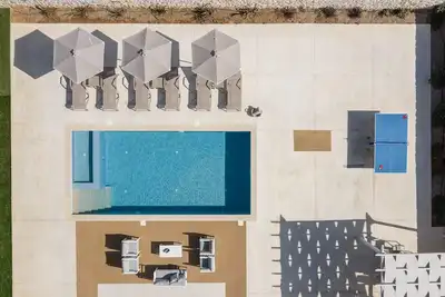 Image de Evaero Villa Iv, Family Retreat with a 36m² Pool