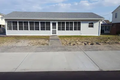 Image de 4 Br, 2 Ba Cottage Kill Devil Hills, Close to the ocean, No Steps